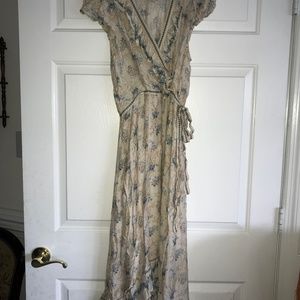 Chelsea & Violet M wrap dress NWOT
